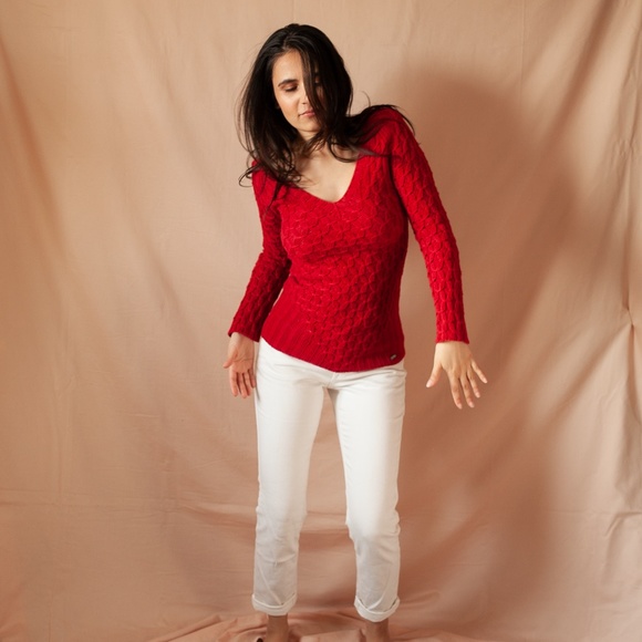 Sexy Red Fitted Sweater - Picture 2 of 2